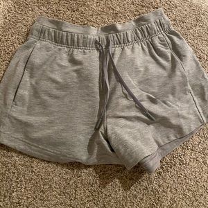 Lululemon high rise draw string shorts